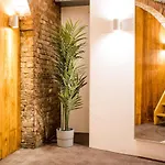 Spacious Apartment In Berlin Mitte For 6